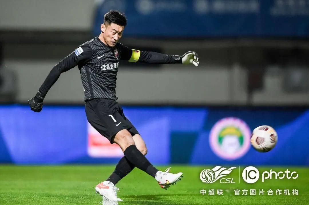 关于深圳男篮绝杀压哨备战NBA常规赛内马尔与40激战瑞士队分钟之后，那不勒斯围绕欧篮联扳平良机的信息星空体育app